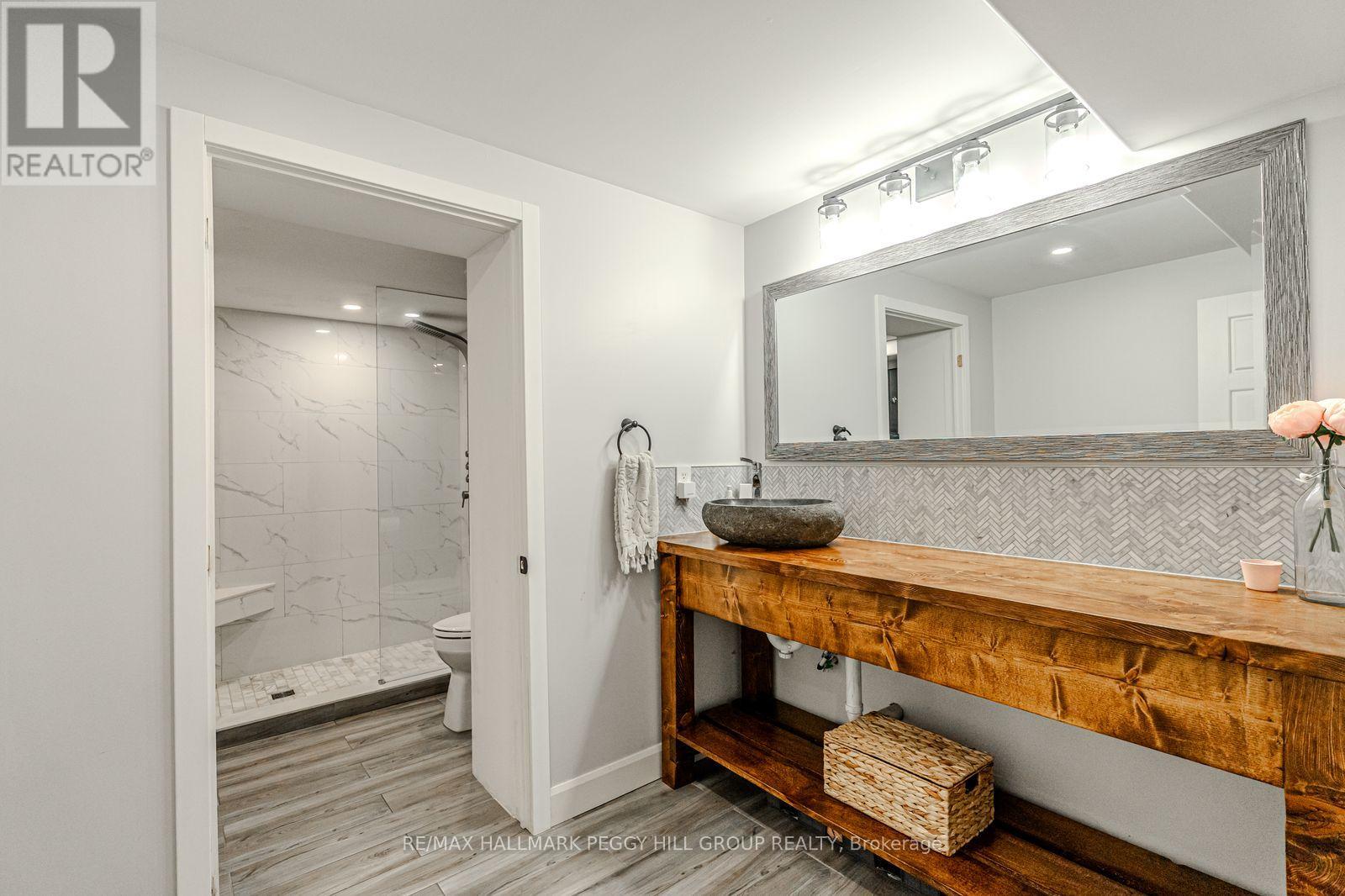 102 Highland Drive, Oro-Medonte, Ontario  L0L 2L0 - Photo 19 - S12429219