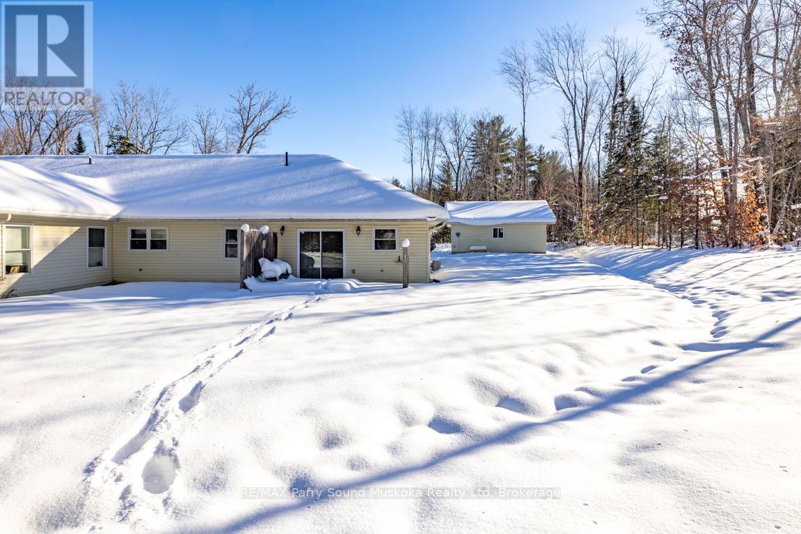 17 - 25 Seguin Place, Seguin (Humphrey), Ontario  P2A 1B2 - Photo 25 - X12613754