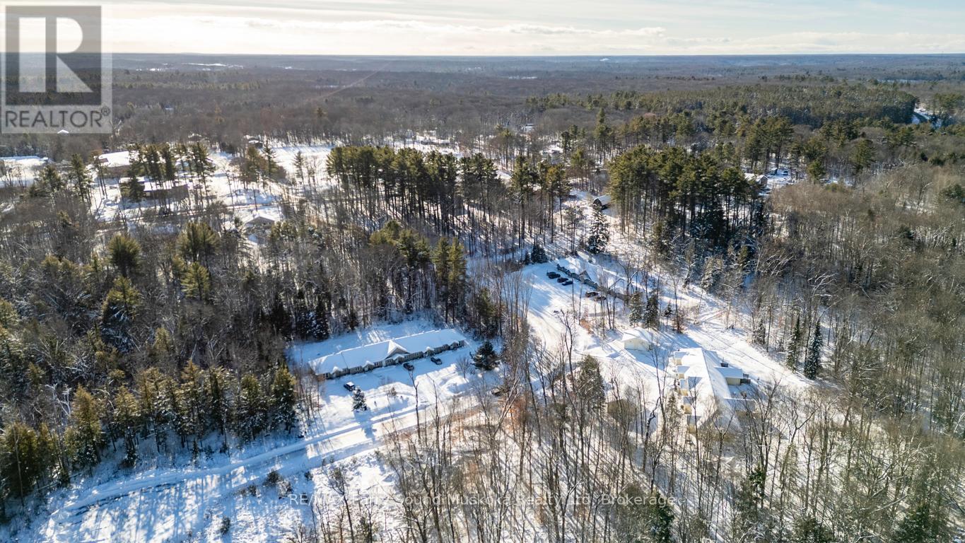 17 - 25 Seguin Place, Seguin (Humphrey), Ontario  P2A 1B2 - Photo 32 - X12613754