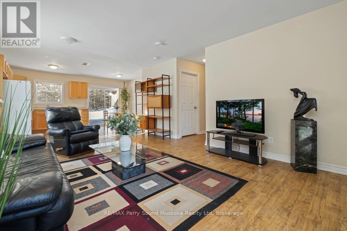 17 - 25 Seguin Place, Seguin (Humphrey), Ontario  P2A 1B2 - Photo 7 - X12613754