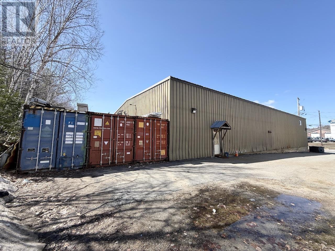 37 Perini Rd, Elliot Lake, Ontario  P5A 2T1 - Photo 5 - SM250407