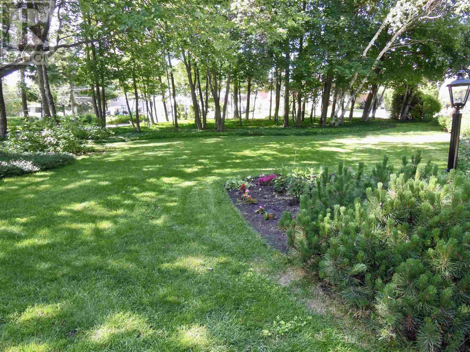 471 Macdonald Ave, Sault Ste Marie, Ontario P6B 1H8 - Photo 4 - SM252960