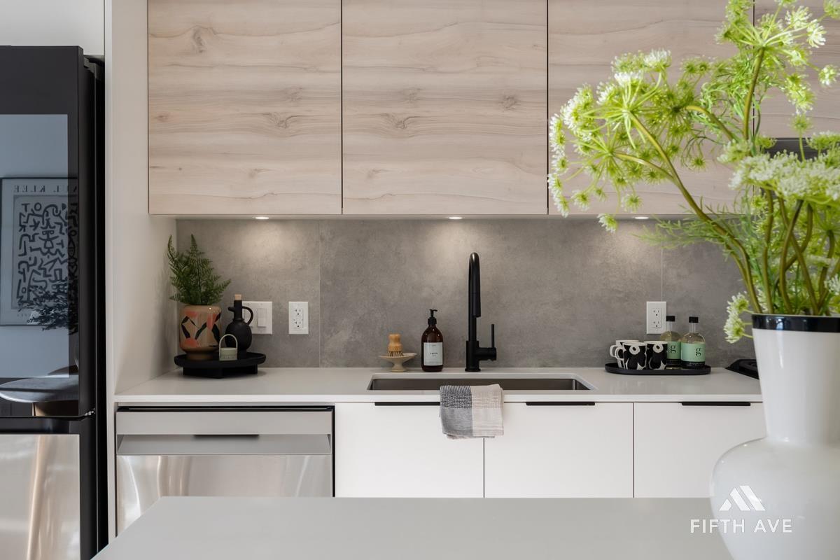 206 30494 Cardinal Avenue, Abbotsford, British Columbia  V2T 0A5 - Photo 4 - R3068524