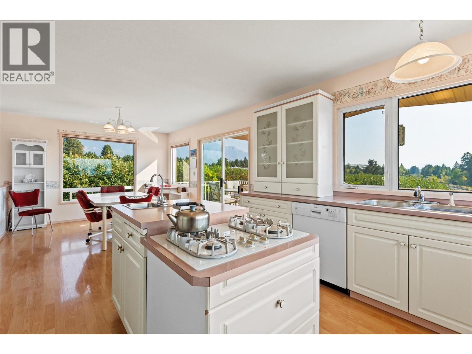 1701 Erickson Road, Creston, British Columbia V0B 1G3 - Photo 8 - 10370895