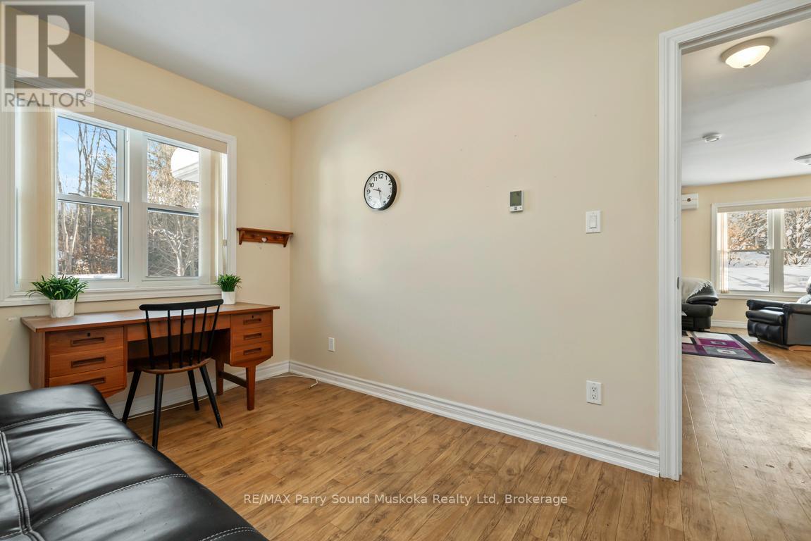 17 - 25 Seguin Place, Seguin (Humphrey), Ontario  P2A 1B2 - Photo 17 - X12613754