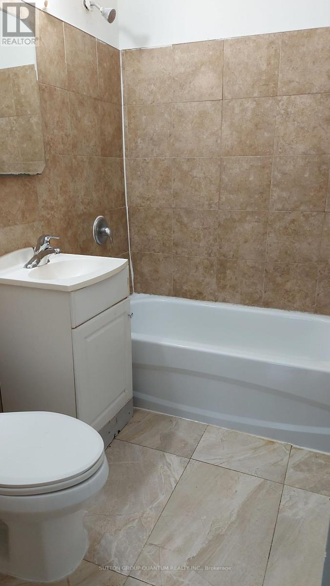 3 - 2881 Lawrence Avenue, Toronto, Ontario  M1P 2S8 - Photo 6 - E12554580