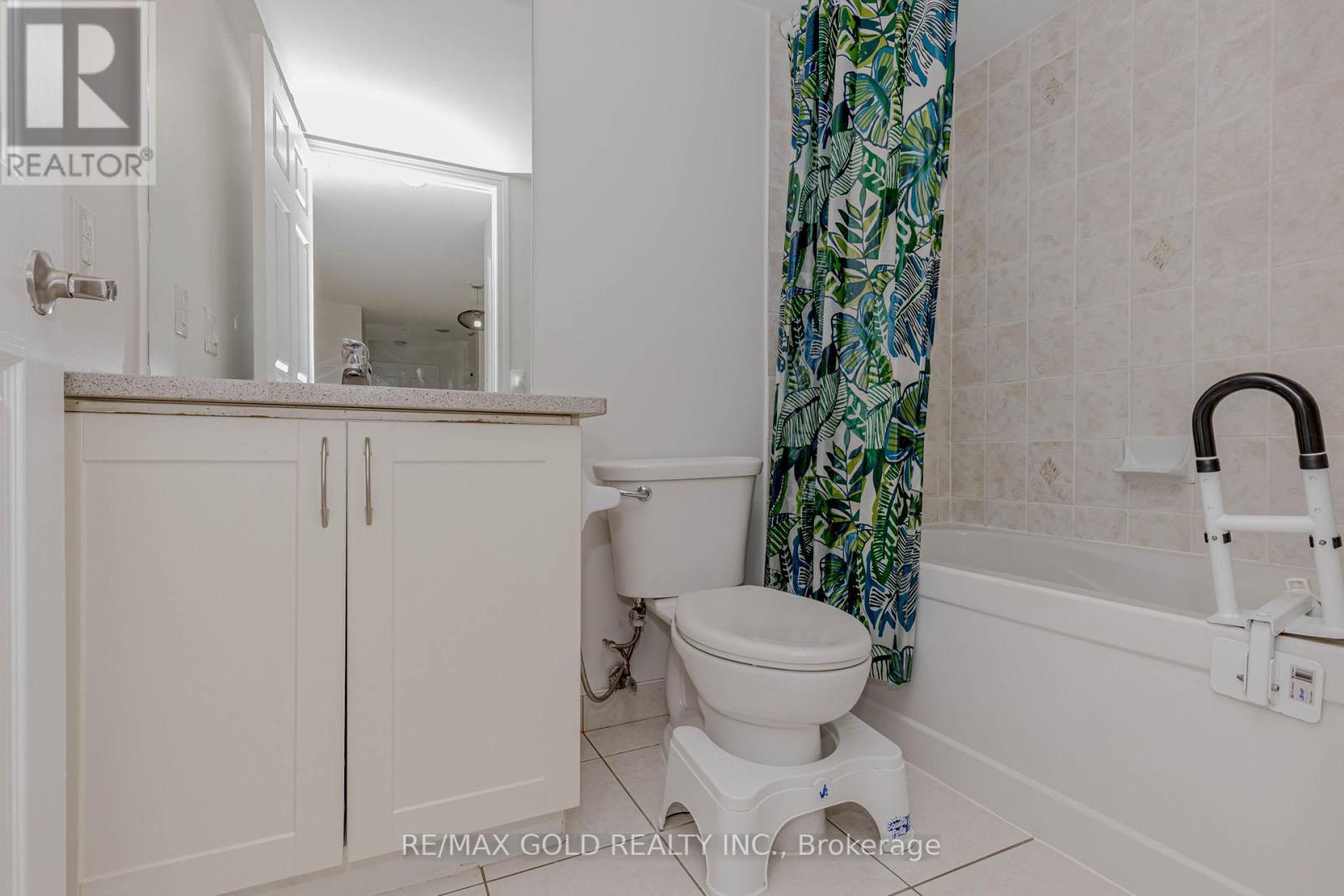 1507 - 208 Enfield Place, Mississauga, Ontario L5B 0B8 - Photo 15 - W12603224