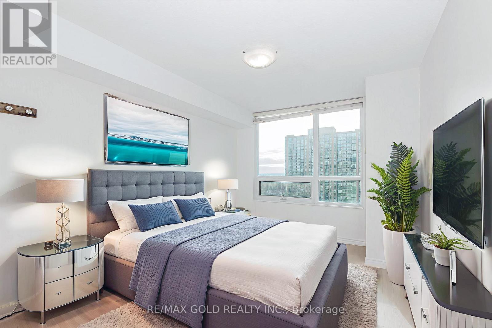 1507 - 208 Enfield Place, Mississauga, Ontario L5B 0B8 - Photo 9 - W12603224