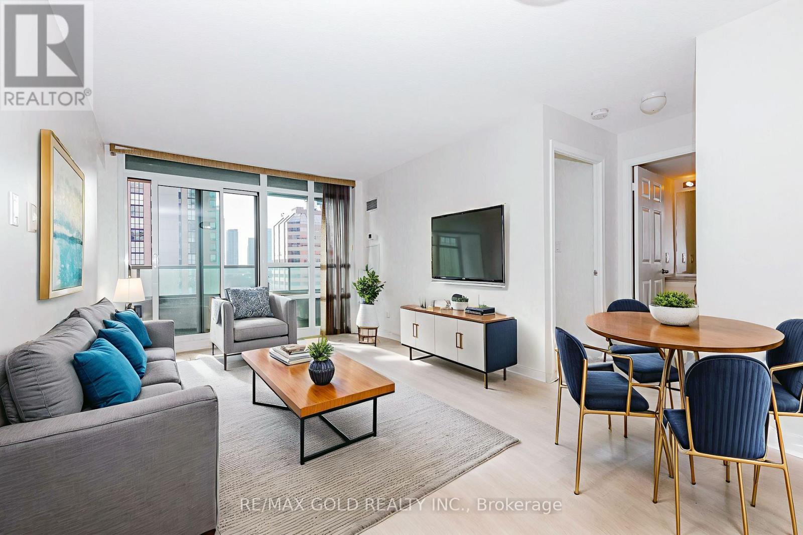 1507 - 208 Enfield Place, Mississauga, Ontario L5B 0B8 - Photo 6 - W12603224