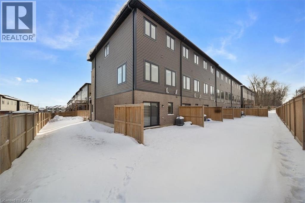 314 Equestrian Way Unit# 13, Cambridge, Ontario  N3E 0E4 - Photo 34 - 40793006