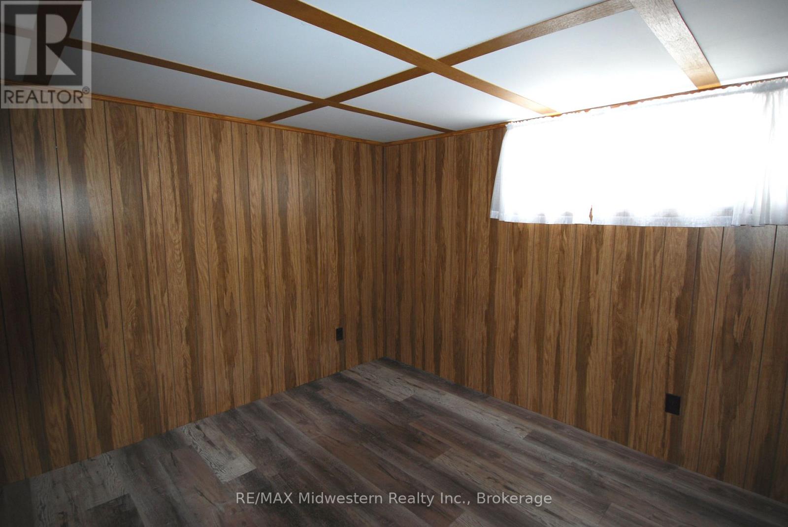 520 Princess Anne Street, Wellington North (Mount Forest), Ontario  N0G 2L3 - Photo 14 - X12610972