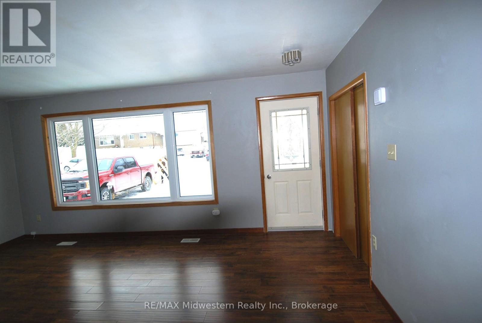 520 Princess Anne Street, Wellington North (Mount Forest), Ontario  N0G 2L3 - Photo 4 - X12610972