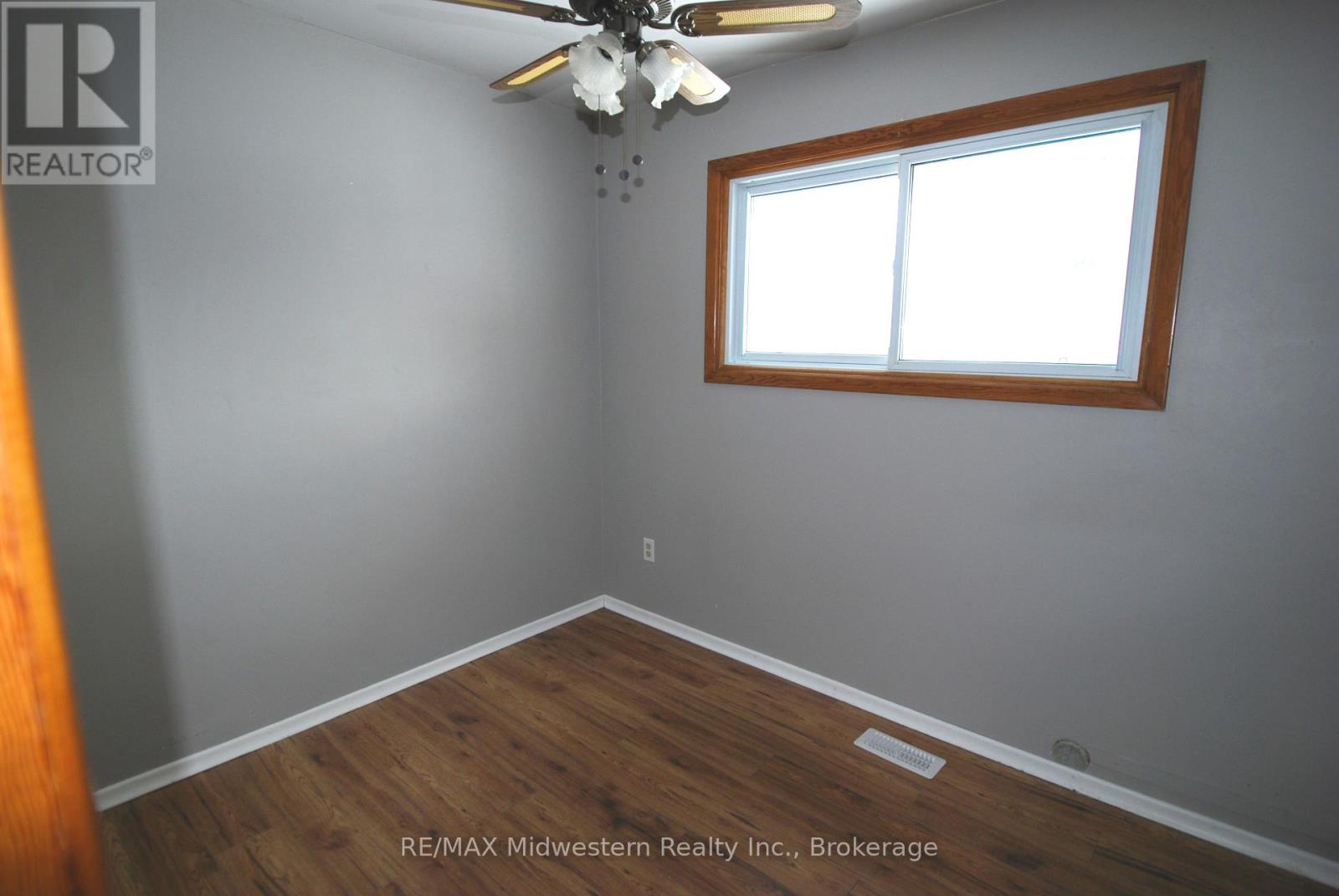 520 Princess Anne Street, Wellington North (Mount Forest), Ontario  N0G 2L3 - Photo 7 - X12610972