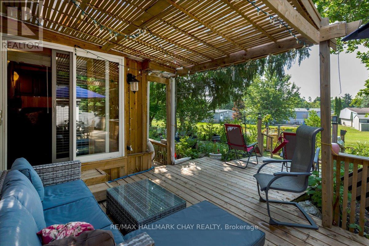 43 Linden Lane, Innisfil, Ontario  L9S 1P2 - Photo 9 - N12533054