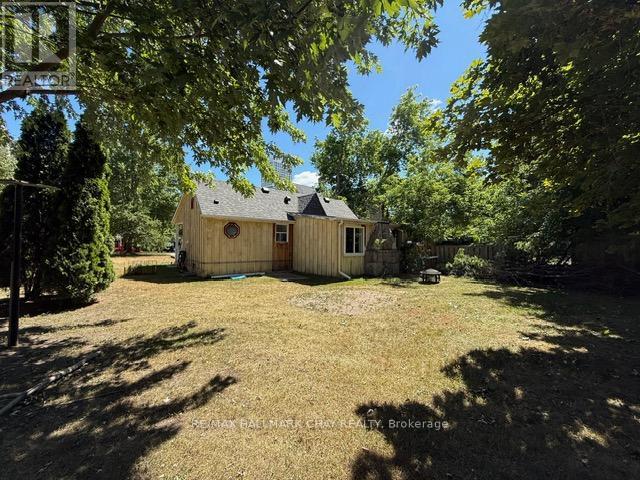 70 High Street, Barrie (Queen's Park), Ontario  L4N 1W4 - Photo 17 - S12366909