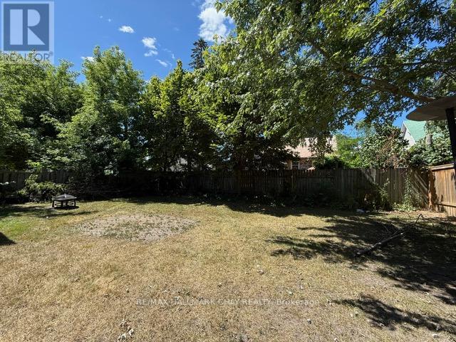 70 High Street, Barrie (Queen's Park), Ontario  L4N 1W4 - Photo 18 - S12366909