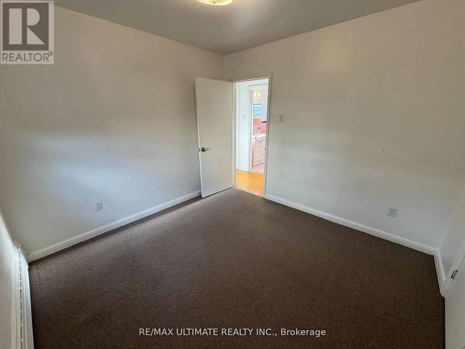 2 - 468 Ridelle Avenue, Toronto, Ontario  M6B 1K5 - Photo 18 - W12435810