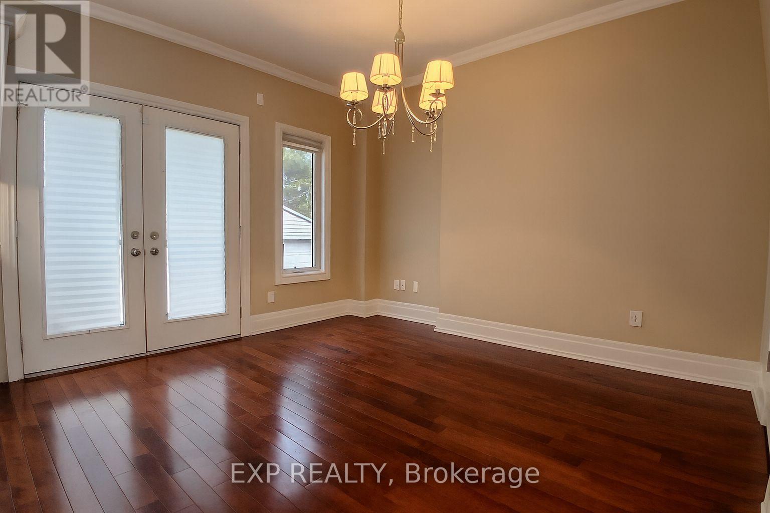 Main - 1291 Pape Avenue, Toronto, Ontario  M4K 3W9 - Photo 10 - E12613774