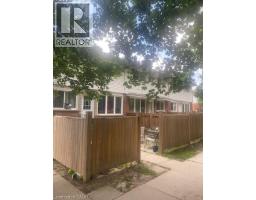 58 HAZELGLEN Drive, Kitchener, Ontario