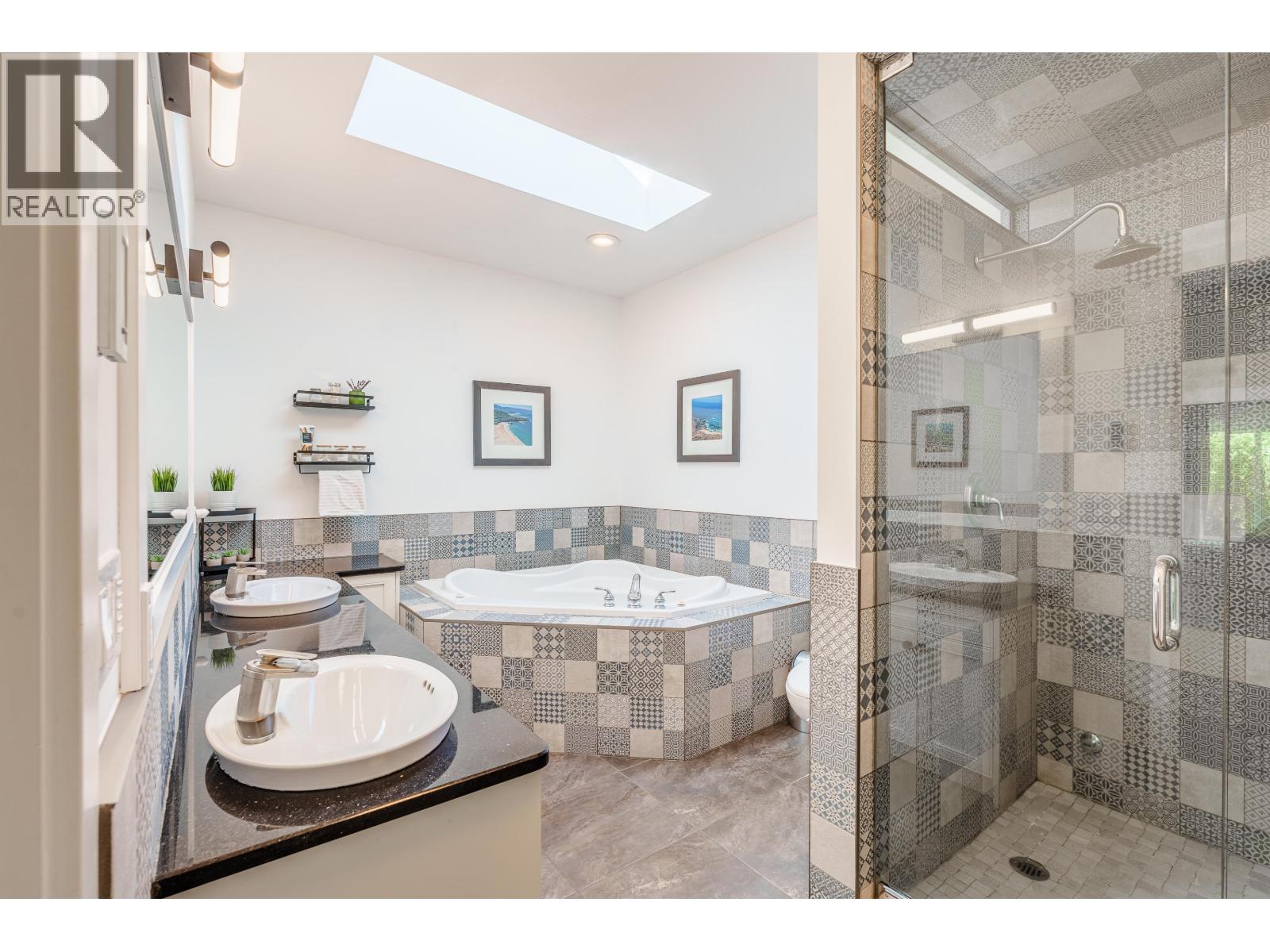 6323 Oracle Road, Sechelt, British Columbia  V7Z 0R8 - Photo 24 - R3036826