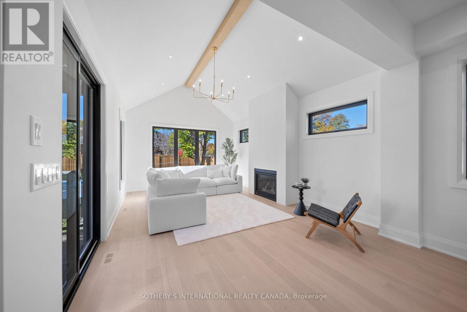 118 Warwood Road, Toronto, Ontario  M9B 5B7 - Photo 18 - W12613704