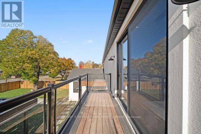 118 Warwood Road, Toronto, Ontario  M9B 5B7 - Photo 28 - W12613704