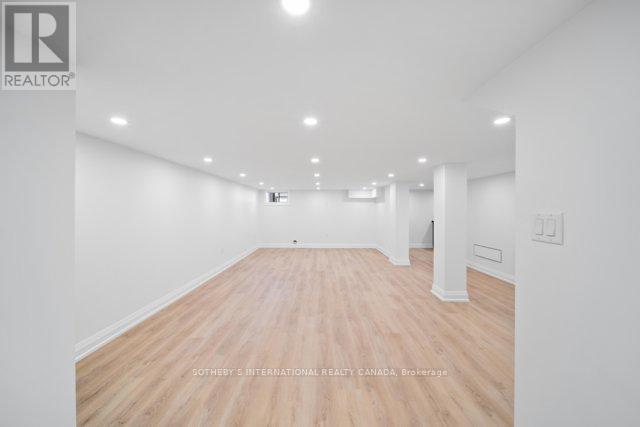 118 Warwood Road, Toronto, Ontario  M9B 5B7 - Photo 38 - W12613704