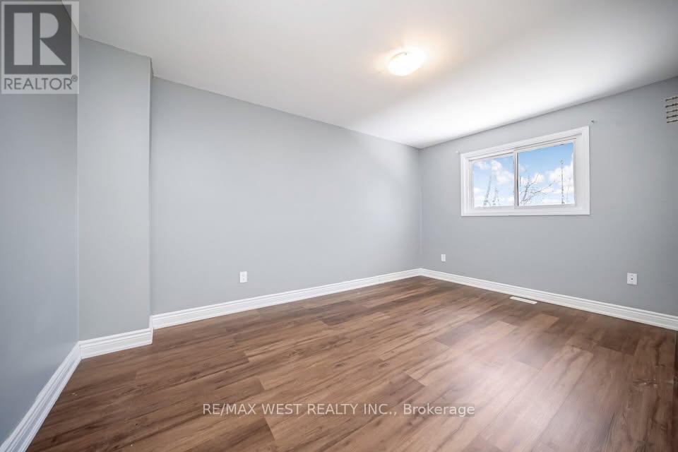 Upper Floor - 44 Fallway Road, Brampton, Ontario  L6V 3H2 - Photo 10 - W12613716