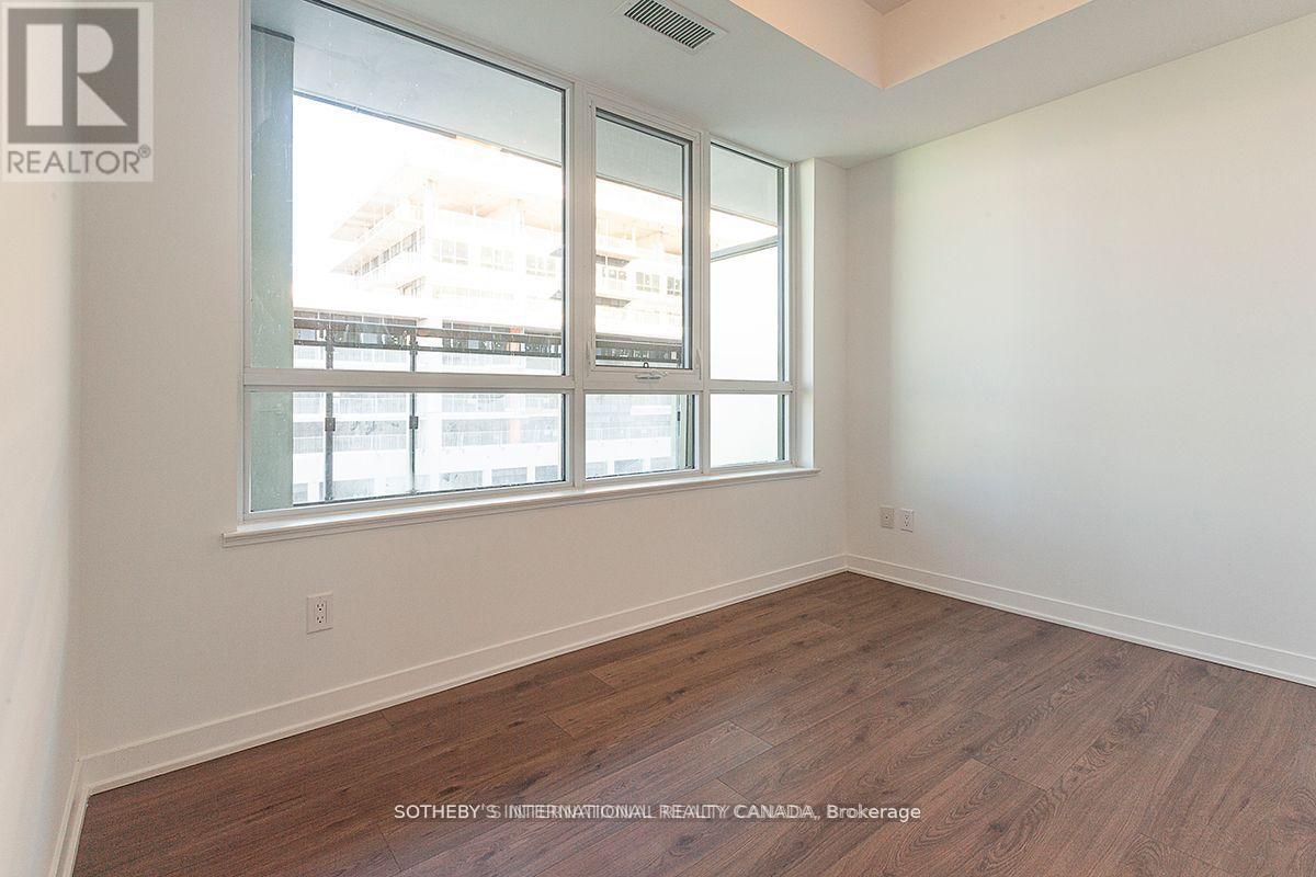 413 - 405 Dundas Street W, Oakville, Ontario  L6M 5P9 - Photo 17 - W12613730