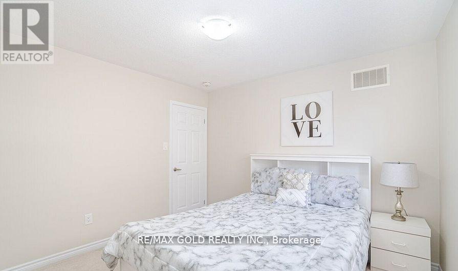 47 Stedford Crescent, Brampton, Ontario  L7A 4P5 - Photo 19 - W12613732