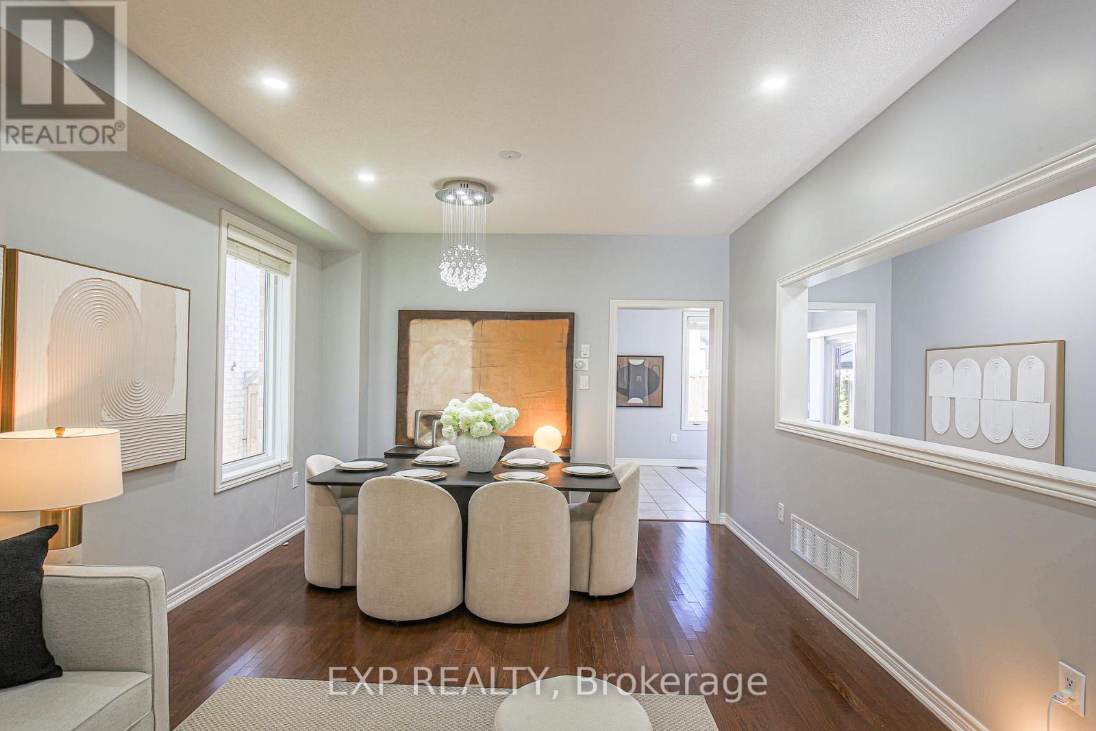 67 Pineforest Place, Markham, Ontario  L6E 2B1 - Photo 6 - N12515724