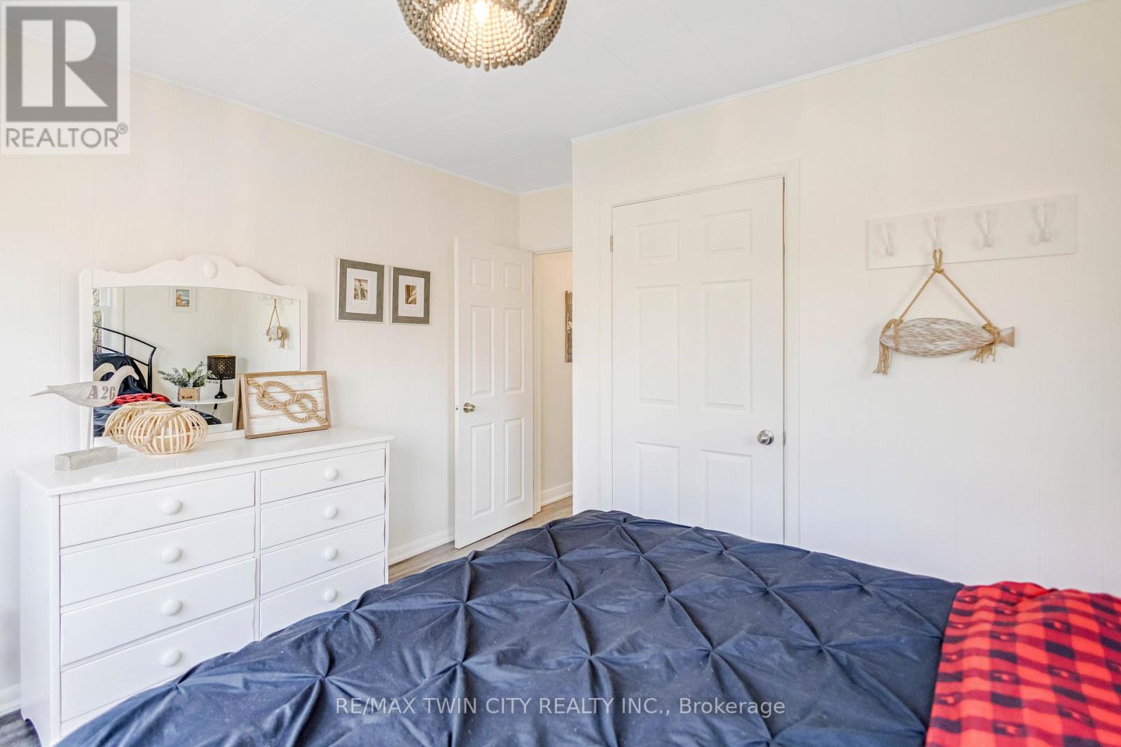 5331 Grand Canyon Road, Southwold, Ontario  N5L 1J1 - Photo 17 - X12613714