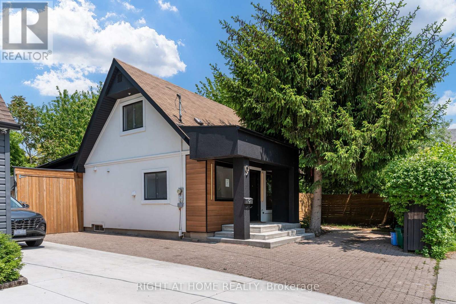 9 BELFAST COURT, St. Catharines, Ontario