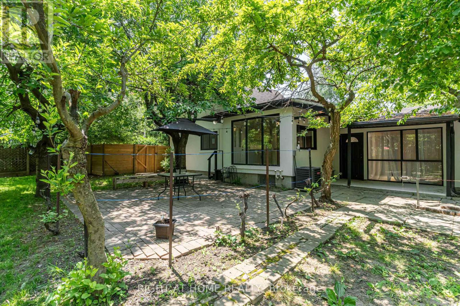 9 Belfast Court, St. Catharines, Ontario  L2R 1P3 - Photo 25 - X12613718