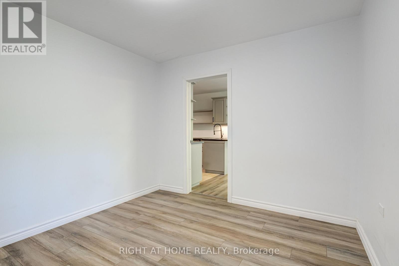 9 Belfast Court, St. Catharines, Ontario  L2R 1P3 - Photo 9 - X12613718