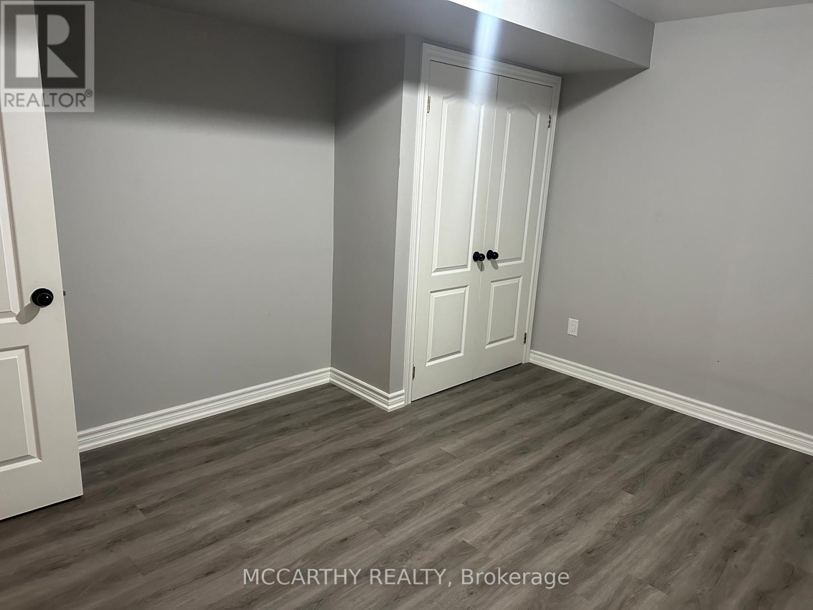 326 Wallace Street, Shelburne, Ontario  L9V 2S2 - Photo 5 - X12613756