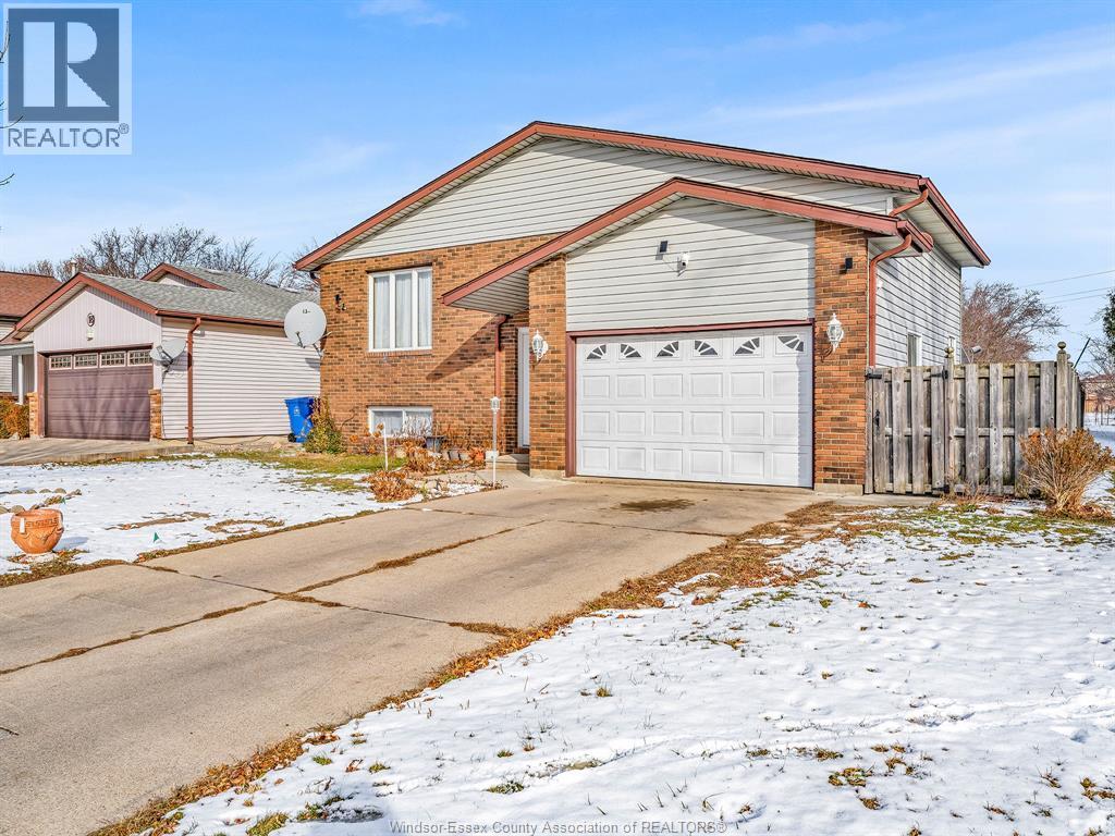 MLS# 25031456: 20 SUTTON, Leamington, Canada