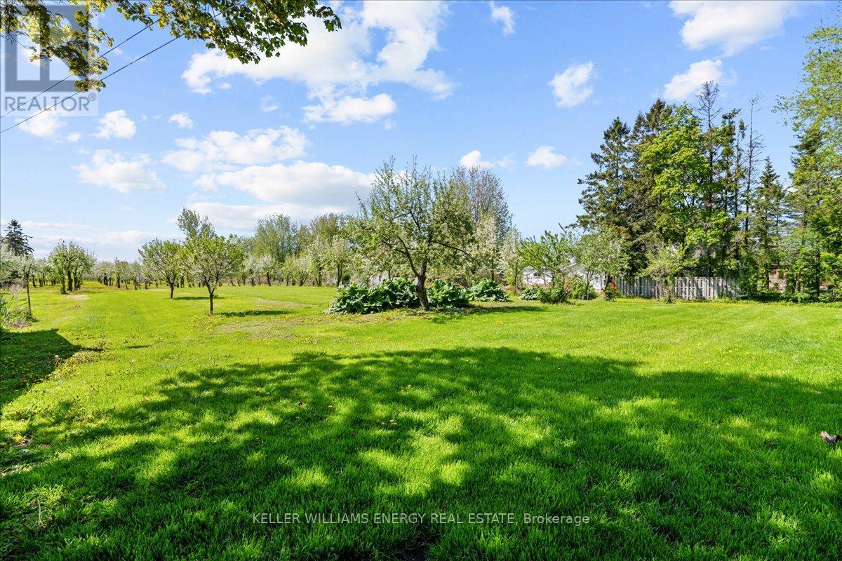 2263 Hwy 2 Highway, Clarington, Ontario  L1C 3K7 - Photo 12 - E12376933