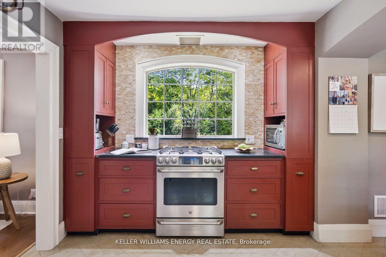 1775 Track Street, Pickering, Ontario  L1Y 1B8 - Photo 12 - E12427171