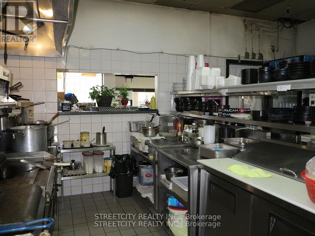 L10 - 186 King Street, London East, Ontario  N6A 1C7 - Photo 8 - X12613834