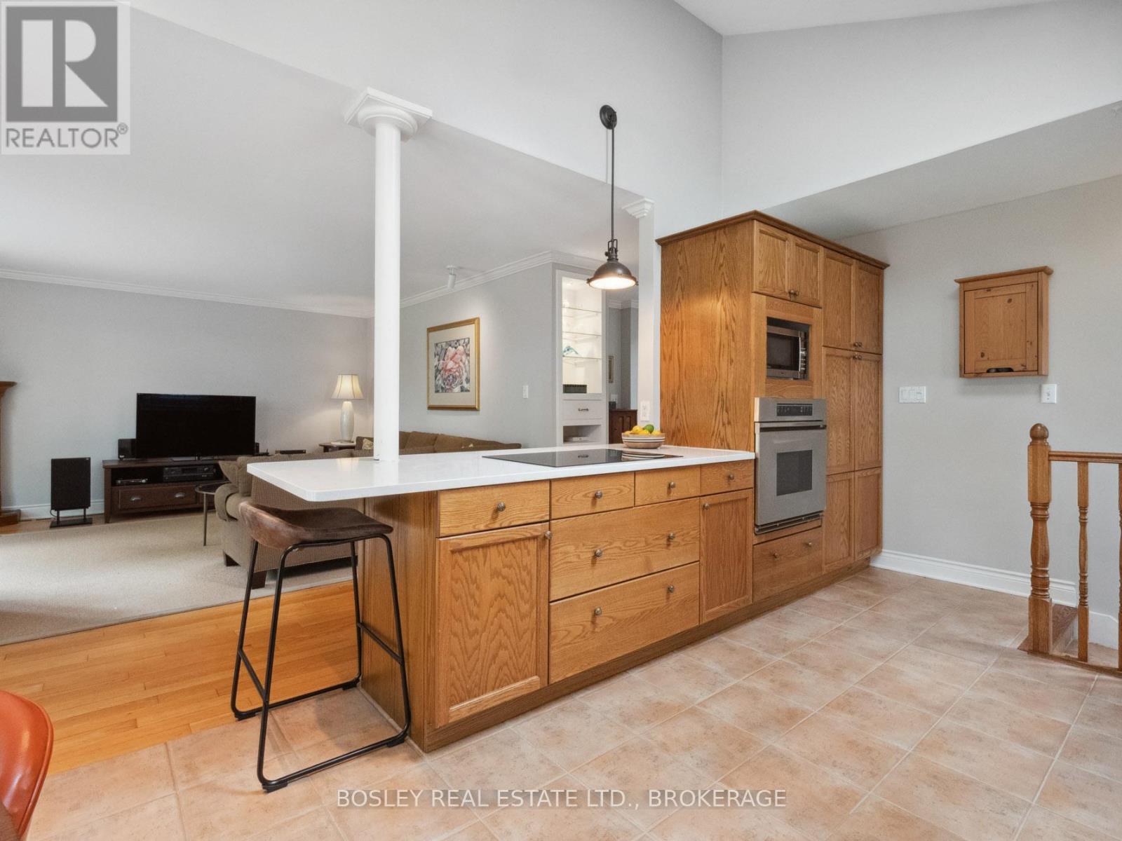 48 Henley Drive, St. Catharines, Ontario  L2N 4A9 - Photo 8 - X12440411