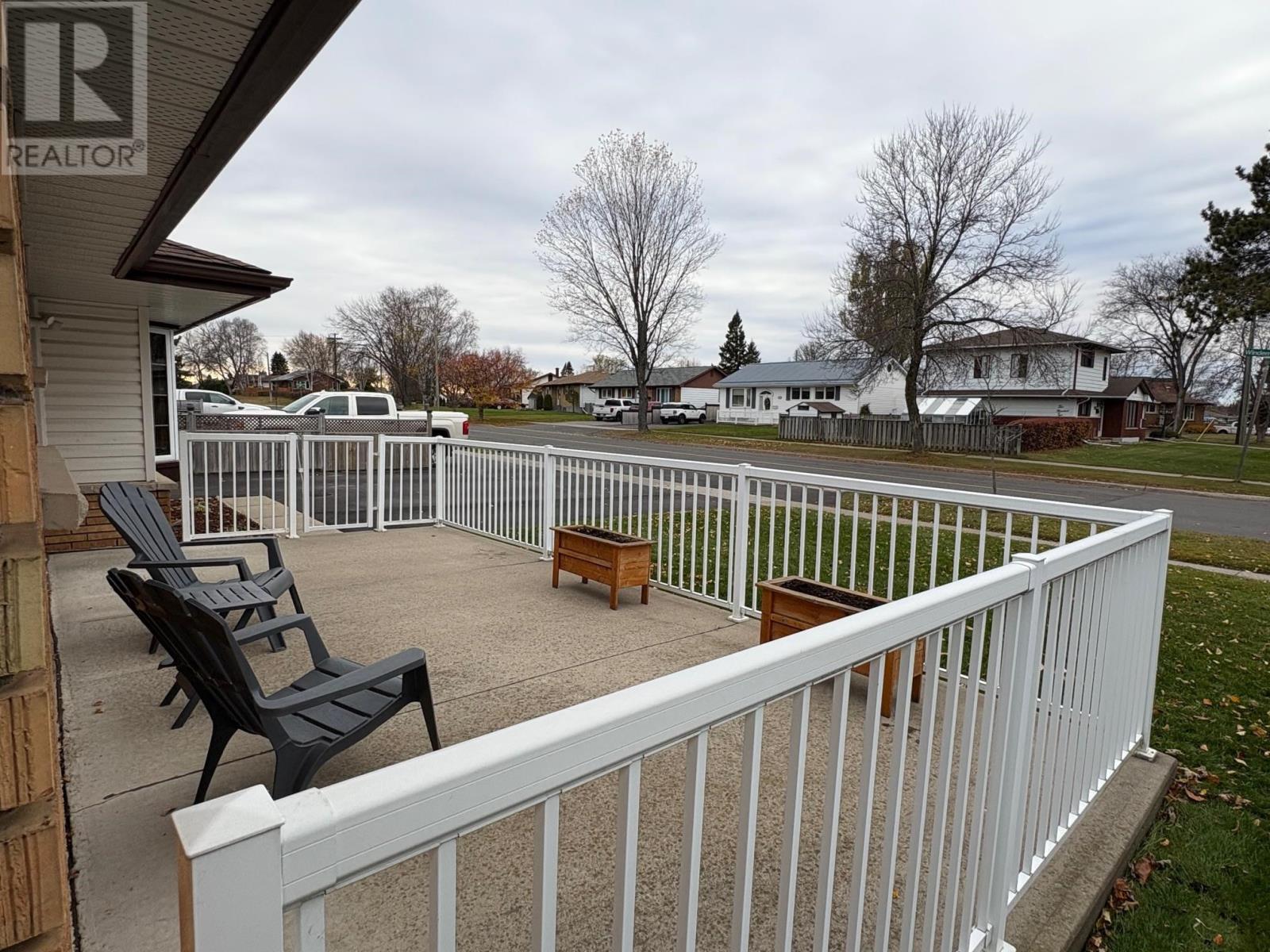 205 Windemere Ave N, Thunder Bay, Ontario  P7A 6B6 - Photo 2 - TB253640