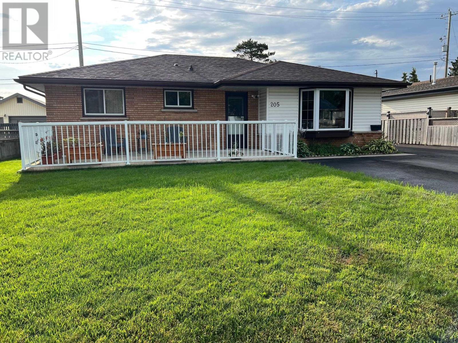 205 Windemere Ave N, Thunder Bay, Ontario  P7A 6B6 - Photo 38 - TB253640