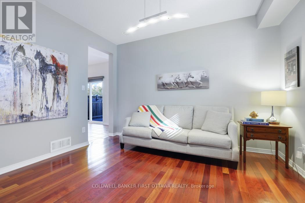 104 Streamside Crescent, Ottawa, Ontario  K2W 0A9 - Photo 10 - X12613794