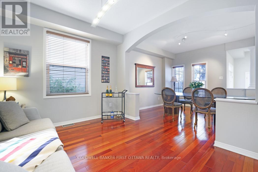 104 Streamside Crescent, Ottawa, Ontario  K2W 0A9 - Photo 11 - X12613794