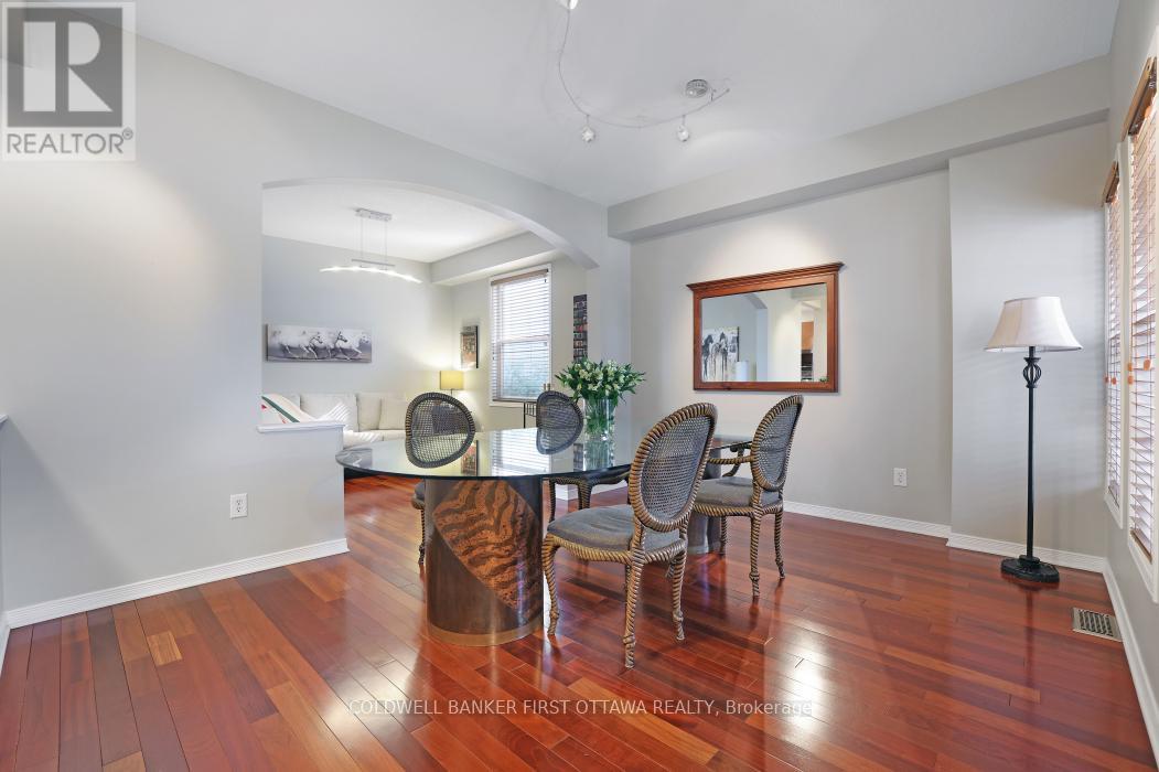 104 Streamside Crescent, Ottawa, Ontario  K2W 0A9 - Photo 7 - X12613794