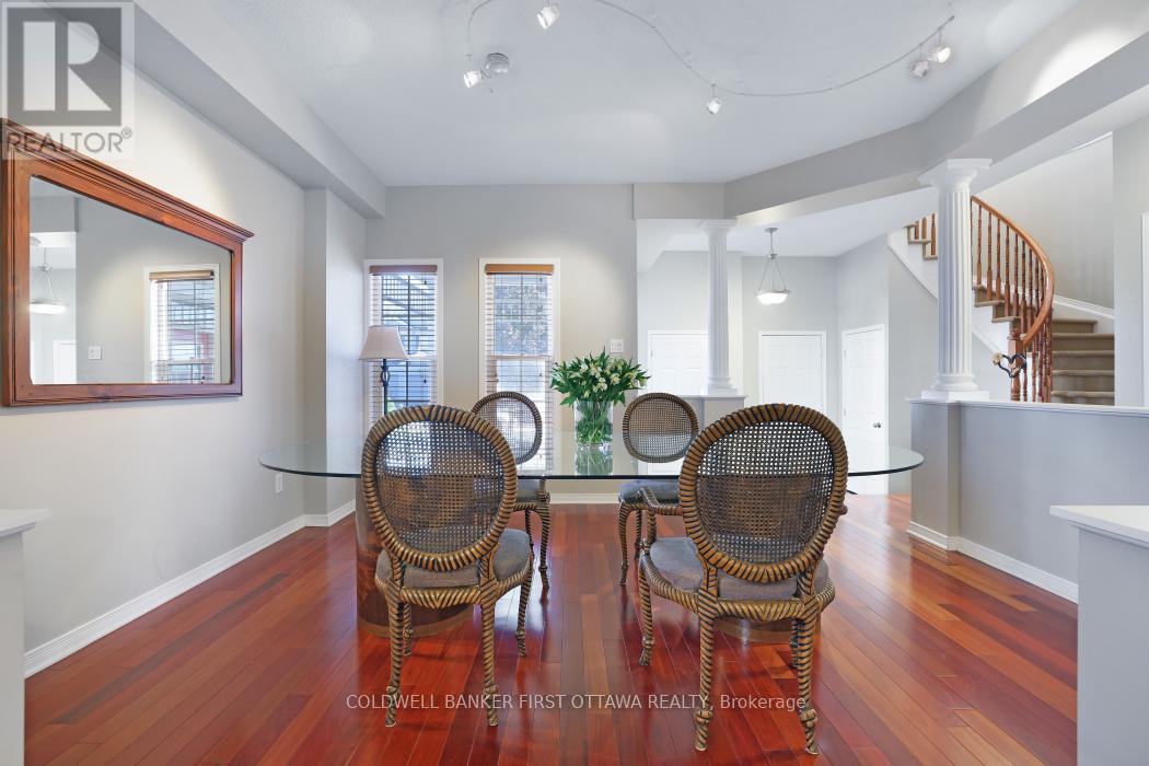 104 Streamside Crescent, Ottawa, Ontario  K2W 0A9 - Photo 9 - X12613794