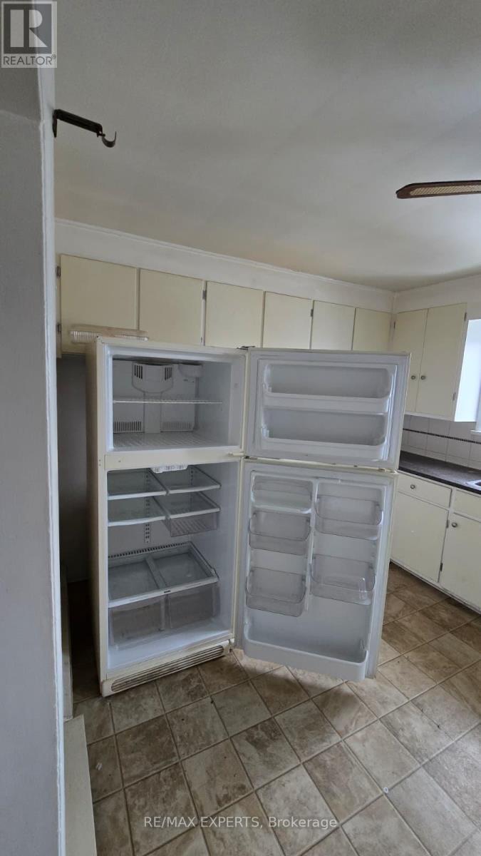 5 - 63 Donald Street, Belleville, Ontario  K8P 2J2 - Photo 9 - X12600592