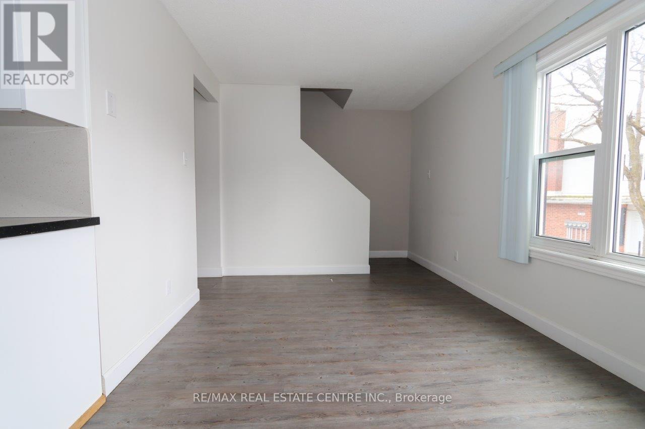 1 - 411 Keats Way, Waterloo, Ontario  N2L 5S7 - Photo 16 - X12465988