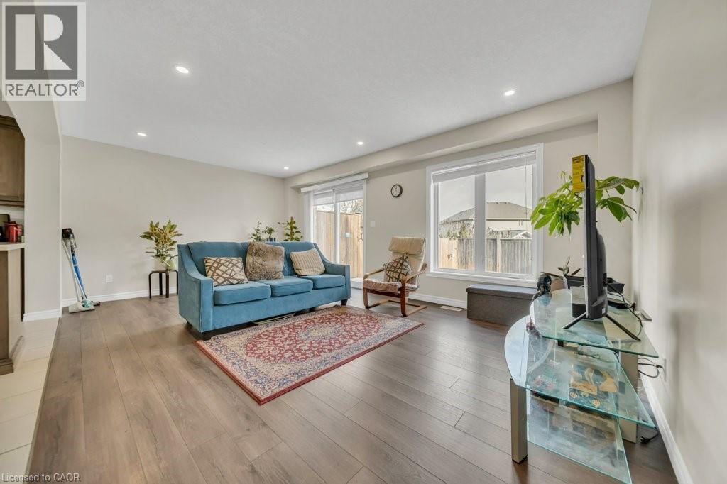 129 Templewood Drive, Kitchener, Ontario  N2R 1Y4 - Photo 7 - 40793200